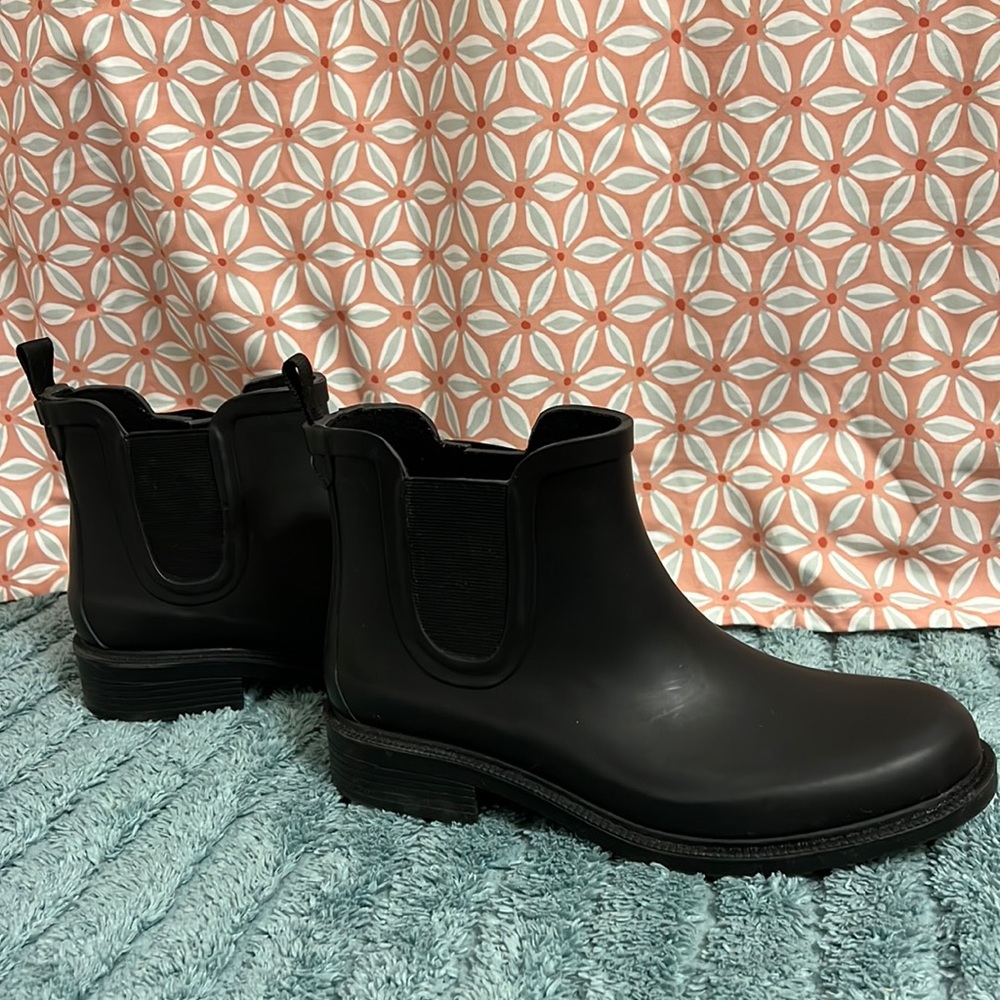 Madewell Chelsea rainboots!!!